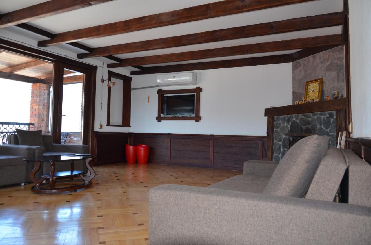 Borjomi Sichi Hotel Luaran gambar